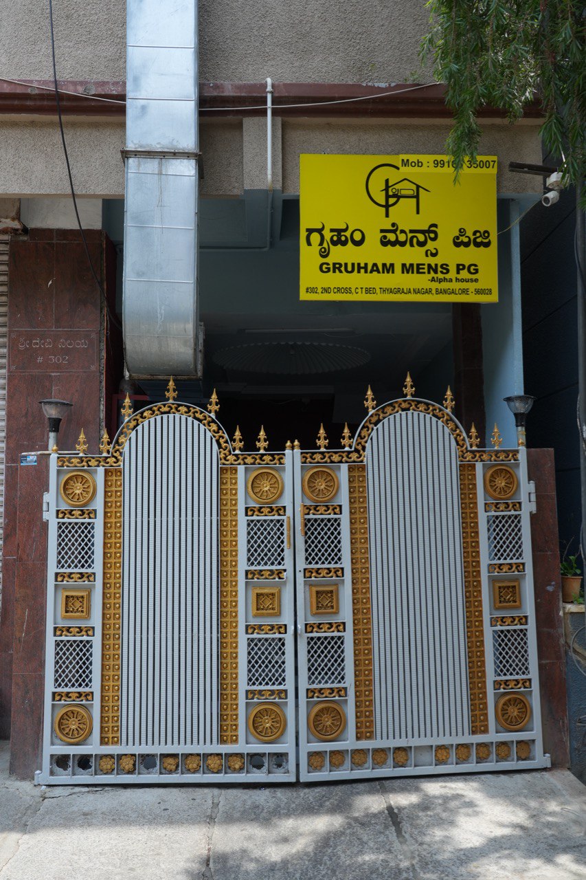 PG in Koramangala with Dining Area